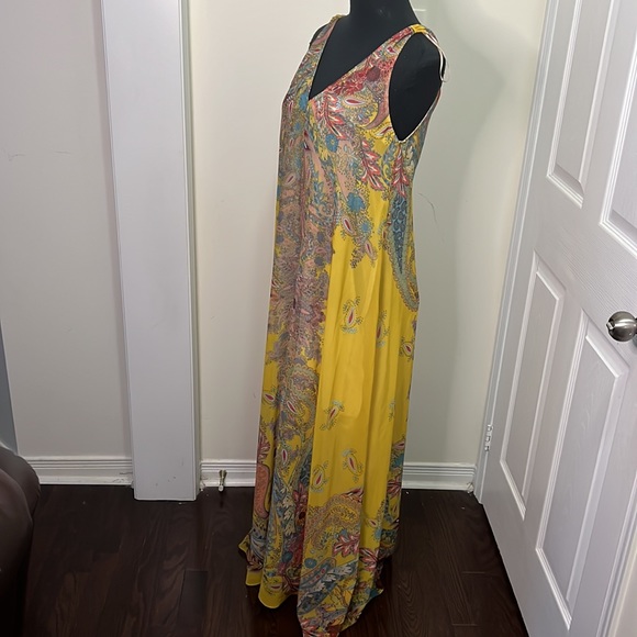 Zara Yellow Paisely V-neck Flowy Maxi Dress size Small - Picture 10 of 13